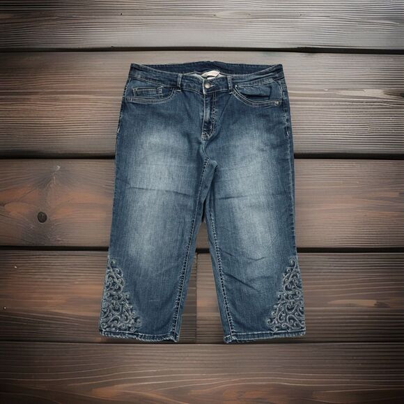 Christopher & Banks Capri Jeans Petite 14P (36x19) Blue Embossed Denim Womens - Picture 1 of 9